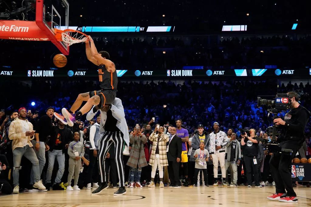 靠冷静的应 靠冷静的应