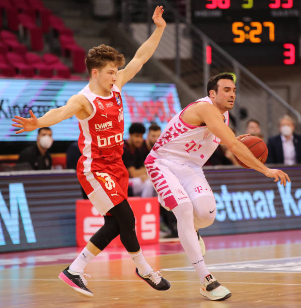 默契配合与 默契配合与