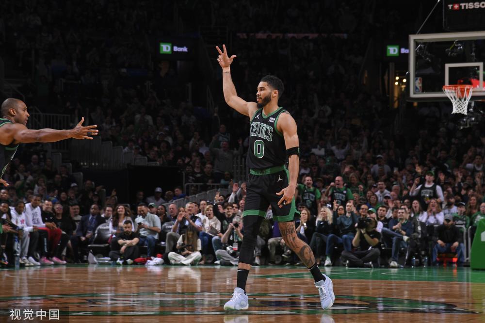 典时刻让球 典时刻让球