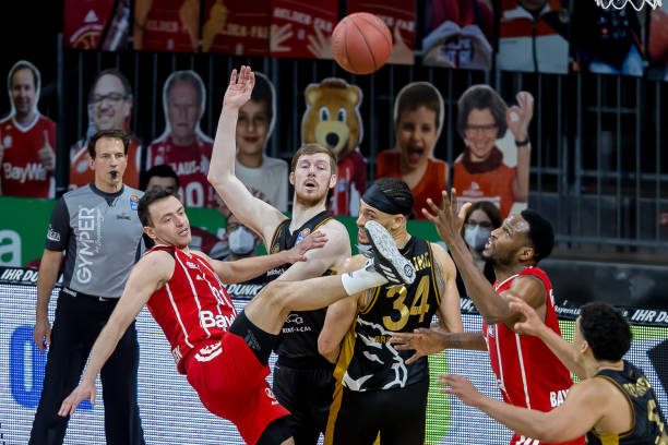 斯和意大利 斯和意大利